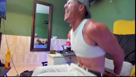 Snapshot of luis_as chatting on January 12, 12:07 am Luis AS online show from January 12, 12:07 am