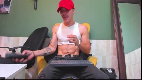 Snapshot of luis_as chatting on January 16, 2:41 pm Luis AS online show from January 16, 2:41 pm