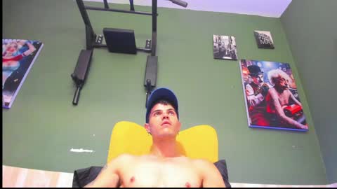 Snapshot of luis_as chatting on January 24, 12:20 pm Luis AS online show from January 24, 12:20 pm
