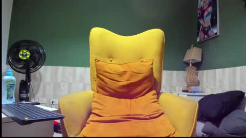 Snapshot of luis_as chatting on February 5, 5:53 pm Luis AS online show from February 5, 5:53 pm