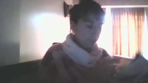 Snapshot of luisa_hollmes chatting on October 23, 3:33 pm luisa_hollmes online show from October 23, 3:33 pm