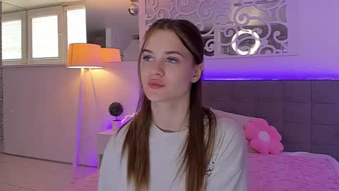 LuisaClover online show from May 30, 12:24 pm