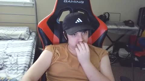 Luisdiaztube online show from May 21, 3:41 pm