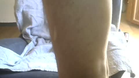 Snapshot of luisjetron199 chatting on July 5, 3:41 pm luisjetron199 online show from July 5, 3:41 pm