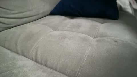 luismi2104 online show from June 18, 4:24 am