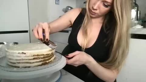 luiva13 online show from January 20, 8:30 am