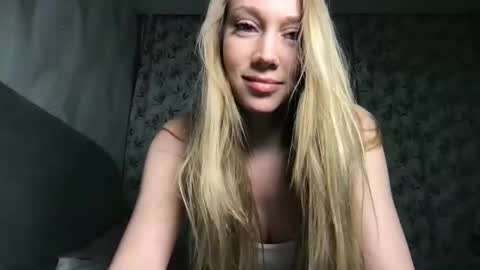 luiva13 online show from February 5, 7:31 pm