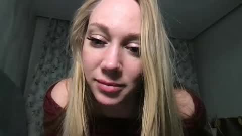 luiva13 online show from February 7, 8:20 pm