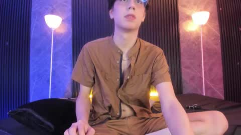 luixdust1 online show from November 5, 5:07 am