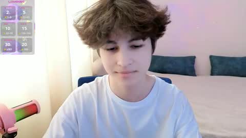 Snapshot of lukahayes chatting on February 26, 11:09 am lukahayes online show from February 26, 11:09 am