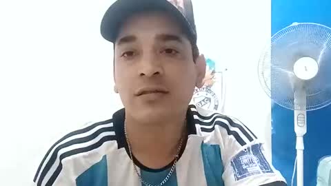 Lukapijagorda online show from November 15, 10:26 pm