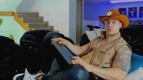 Snapshot of lukas_green1 chatting on June 25, 6:01 pm Lukas Green online show from June 25, 6:01 pm