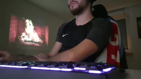 lukasschoetz online show from November 15, 4:47 pm