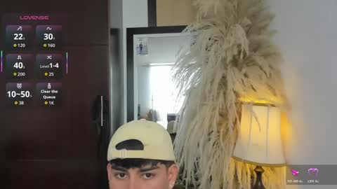 Snapshot of lukasstrong_ chatting on May 25, 4:57 pm Lukass online show from May 25, 4:57 pm