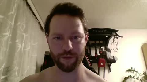 Snapshot of luke91_t chatting on December 27, 7:57 pm luke91_t online show from December 27, 7:57 pm