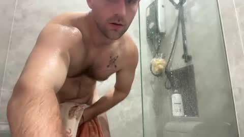 MR. Luke Gunn online show from April 4, 11:35 pm