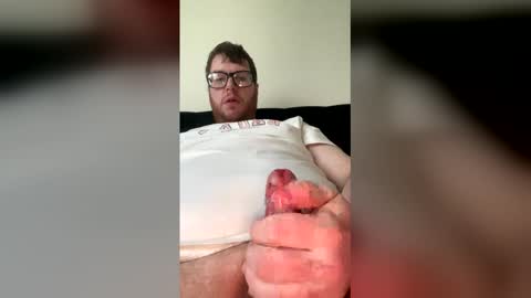 Snapshot of lukejohnson777 chatting on March 28, 12:49 pm lukejohnson777 online show from March 28, 12:49 pm