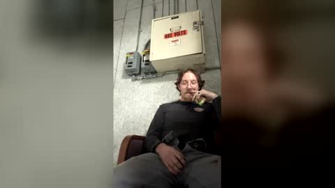 lukekibbe27 online show from December 22, 12:07 am