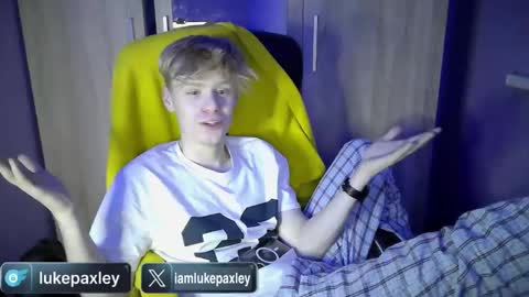 Snapshot of lukepaxley chatting on March 28, 6:51 pm Luke Paxley online show from March 28, 6:51 pm