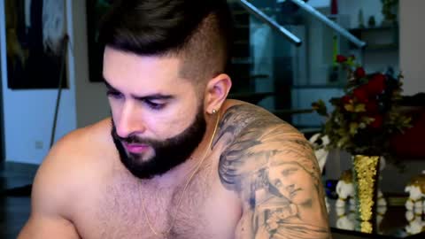 Lukhas f4f online show from January 21, 11:45 pm