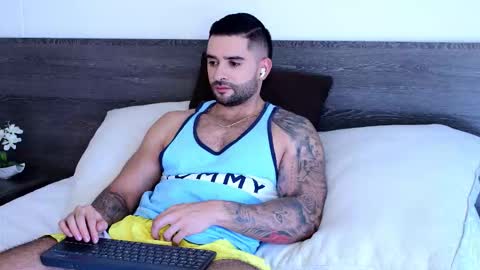 Lukhas f4f online show from December 13, 8:14 pm