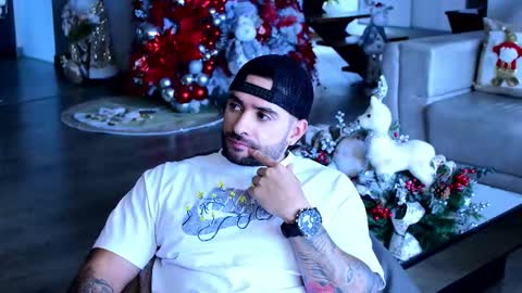 Lukhas f4f online show from December 16, 8:47 pm