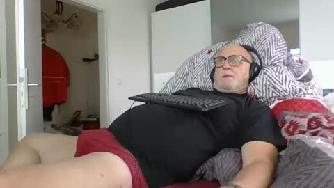 luley58 online show from October 13, 6:24 am