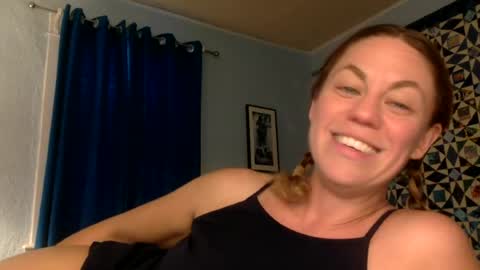 Snapshot of lullabyofbroadway chatting on June 16, 5:26 pm lullabyofbroadway online show from June 16, 5:26 pm