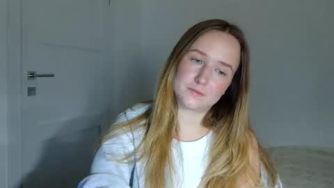 Lulu Baby18 online show from February 19, 8:49 pm