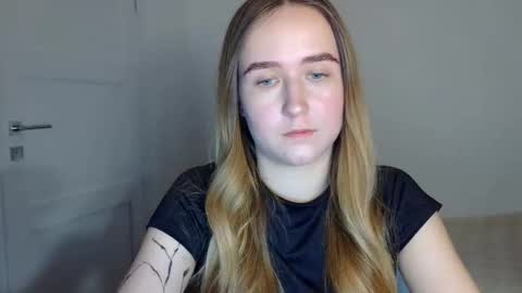 Lulu Baby18 online show from February 20, 8:09 pm