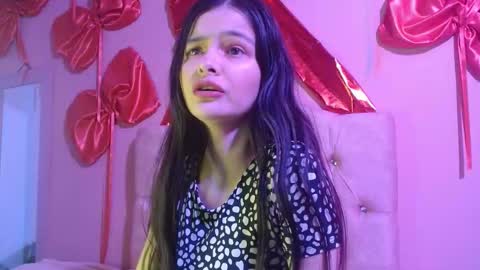 Snapshot of lulu_cm chatting on February 25, 5:22 pm lulu_cm online show from February 25, 5:22 pm