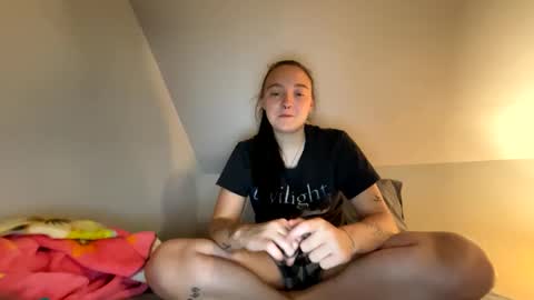 Snapshot of lulubaby03 chatting on September 18, 4:58 am lulubaby03 online show from September 18, 4:58 am