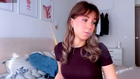 lulu berry online show from May 25, 1:11 am