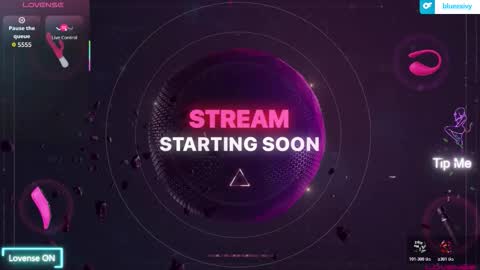 Snapshot of luluubloomm chatting on November 21, 8:07 pm Lulu online show from November 21, 8:07 pm