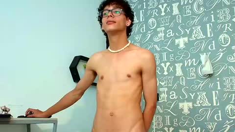 Snapshot of lumberjack_20 chatting on February 6, 6:18 am Vanity ErosX online show from February 6, 6:18 am
