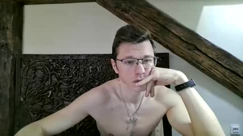 Snapshot of lumberjack__666 chatting on May 5, 9:06 am Andrew independent model 2000-0000 CET daily online show from May 5, 9:06 am