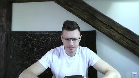 Snapshot of lumberjack__666 chatting on May 10, 12:54 pm Andrew independent model 2000-0000 CET daily online show from May 10, 12:54 pm
