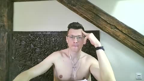 Snapshot of lumberjack__666 chatting on May 30, 1:52 pm Andrew independent model 2000-0000 CET daily online show from May 30, 1:52 pm