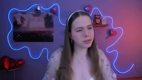 Snapshot of lumi_soft chatting on February 20, 8:38 am Sweet Lumi online show from February 20, 8:38 am