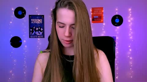 Sweet Lumi online show from May 28, 7:38 am