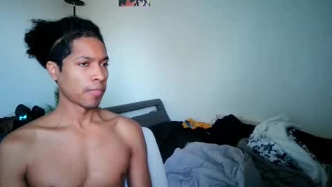 Snapshot of luminouscummer chatting on December 8, 8:15 pm luminous online show from December 8, 8:15 pm