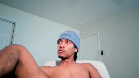 Snapshot of luminouscummer chatting on February 14, 3:11 am luminous online show from February 14, 3:11 am