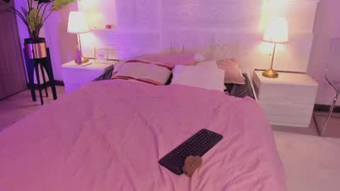 Snapshot of lummii_ chatting on June 23, 8:51 pm lummii_ online show from June 23, 8:51 pm