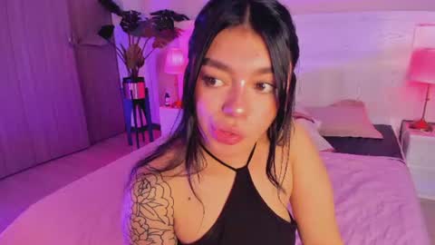 Snapshot of lummii_ chatting on June 30, 7:15 pm lummii_ online show from June 30, 7:15 pm