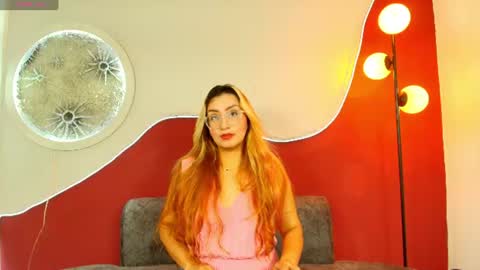 Snapshot of luna__velvet chatting on June 10, 12:15 pm luna__velvet online show from June 10, 12:15 pm