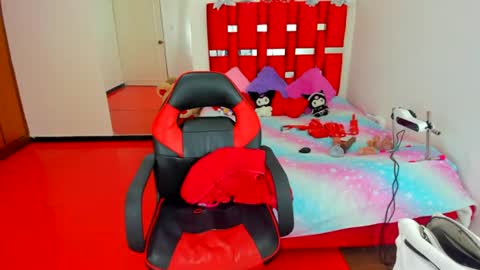 Snapshot of luna_analya chatting on July 9, 1:20 am luna_analya online show from July 9, 1:20 am