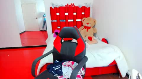 Snapshot of luna_analya chatting on July 15, 1:22 am luna_analya online show from July 15, 1:22 am