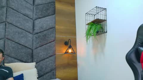 Snapshot of luna_and_jackson_ chatting on May 13, 3:04 am Luna Jackson online show from May 13, 3:04 am