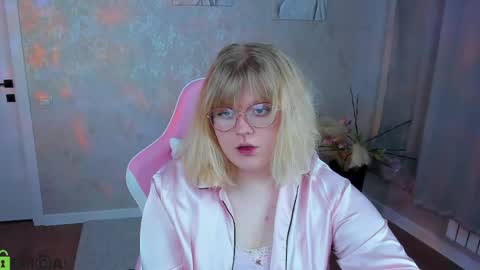 luna online show from March 24, 1:10 am