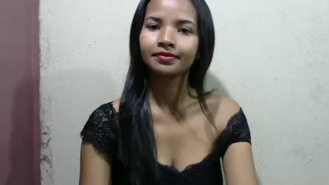 Laura online show from March 14, 4:07 am